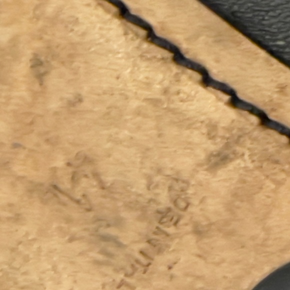 CHANEL Black Leather Ballet Flats 41 - Picture 7 of 15